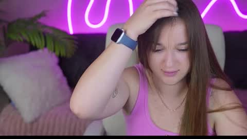 DONNA online show from September 2025 05:09:01 AM