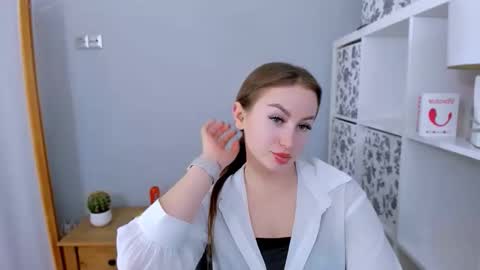 Snapshot of donnasensual chatting on November 2025 05:24:01 PM DonnaSensual online show from November 2025 05:24:01 PM