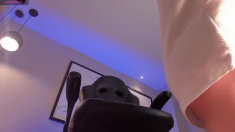 Snapshot of donnastonne chatting on January 2025 10:41:01 PM Donna Stonne online show from January 2025 10:41:01 PM