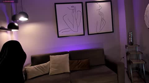 Snapshot of donnastonne chatting on February 2025 07:00:01 PM Donna Stonne online show from February 2025 07:00:01 PM