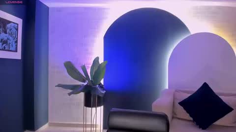 Snapshot of donnastonne chatting on September 2025 04:16:02 AM Donna Stonne online show from September 2025 04:16:02 AM