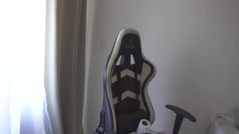 Donatella online show from September 2025 11:59:01 AM