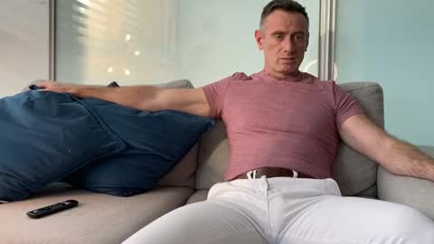 Donny online show from November 2025 09:48:02 PM