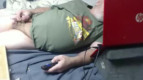 cummingdoouug online show from April 2026 08:33:01 PM