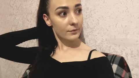 Madisom online show from April 2026 08:21:01 PM