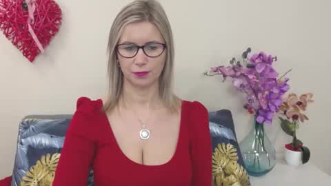 Snapshot of doreenkiss chatting on January 2025 07:16:02 AM DoreenSexy online show from January 2025 07:16:02 AM