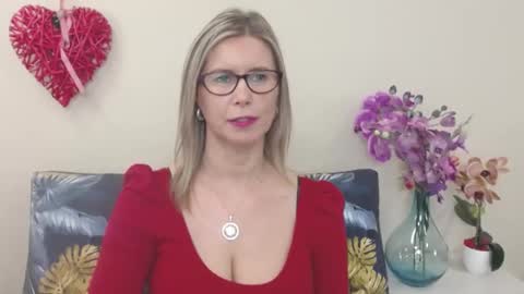 Snapshot of doreenkiss chatting on January 2025 07:48:02 AM DoreenSexy online show from January 2025 07:48:02 AM