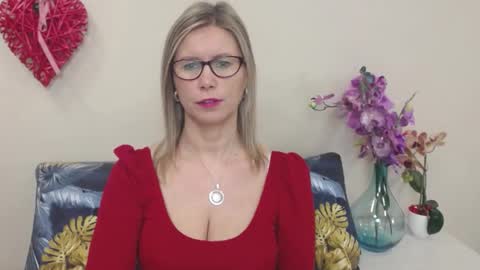 Snapshot of doreenkiss chatting on January 2025 07:29:01 AM DoreenSexy online show from January 2025 07:29:01 AM