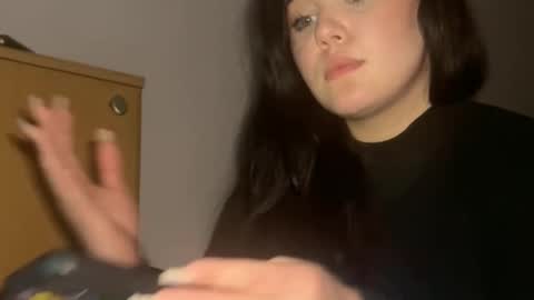 Snapshot of dorian1211 chatting on November 2025 10:20:02 PM Doriana online show from November 2025 10:20:02 PM