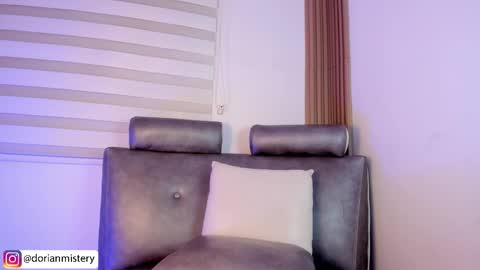 Snapshot of dorian_mystery chatting on February 2026 01:34:01 AM dorian_mystery online show from February 2026 01:34:01 AM