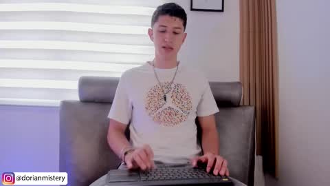 dorian_mystery online show from March 2026 03:20:02 PM