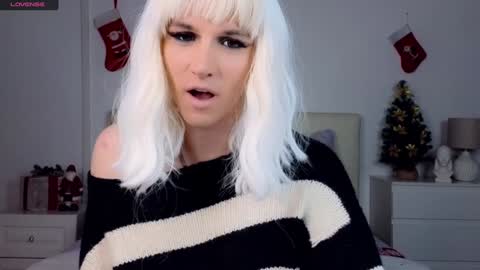 Snapshot of dorian_reed chatting on January 2025 05:24:01 AM Helen my second account online show from January 2025 05:24:01 AM