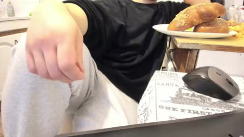 menu  below online show from March 2026 12:46:01 PM