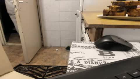 menu  below online show from April 2026 05:29:01 PM