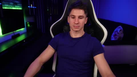 Dorian Reyes online show from December 2024 02:56:02 AM