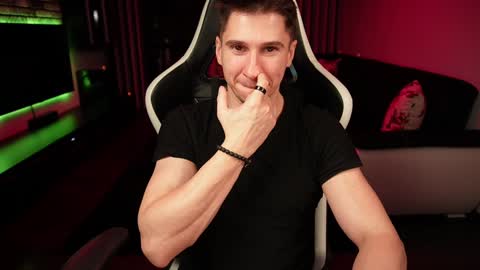 Dorian Reyes online show from January 2025 02:11:02 AM
