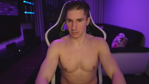 Dorian Reyes online show from March 2026 11:52:02 PM