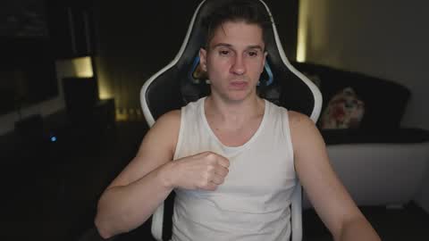 Dorian Reyes online show from April 2026 01:42:02 AM