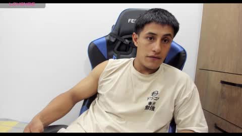 Snapshot of dorman_boy chatting on November 2025 04:04:01 AM dorman_boy online show from November 2025 04:04:01 AM