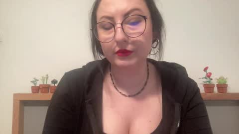 Snapshot of dorothydolly chatting on February 2026 07:12:02 AM Dorothy online show from February 2026 07:12:02 AM