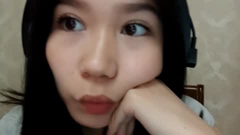 YuKi  online show from October 2025 10:13:01 AM