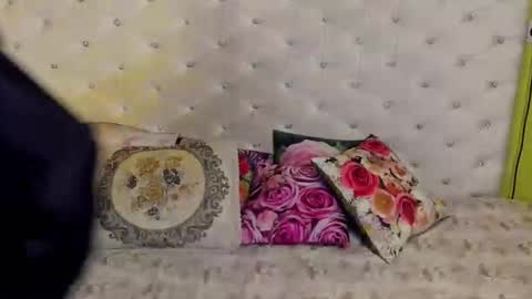 Dorra online show from September 2025 08:01:01 PM