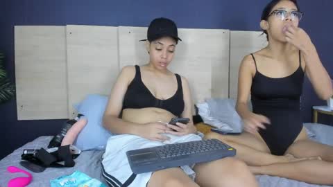 double_charm online show from May 2026 12:47:02 PM