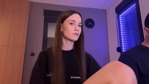 Alice and Mark online show from November 2025 09:37:02 PM