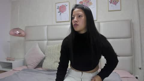 Vall  Lufan  online show from April 2026 12:58:02 PM