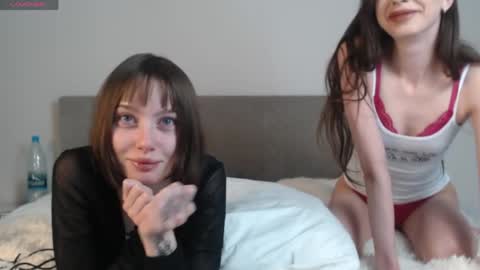 doubletroublerd_054 online show from May 2026 02:15:02 PM
