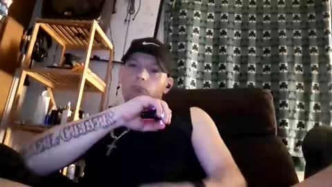 dougiebisme online show from April 2026 09:04:01 AM