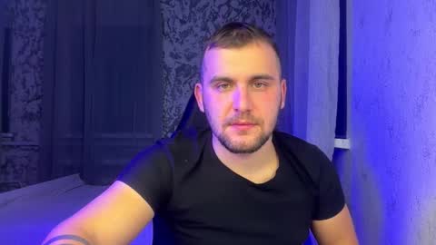 douglas_666 online show from December 2025 09:13:02 PM