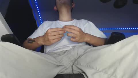 douglas_drake online show from November 2025 01:37:01 AM