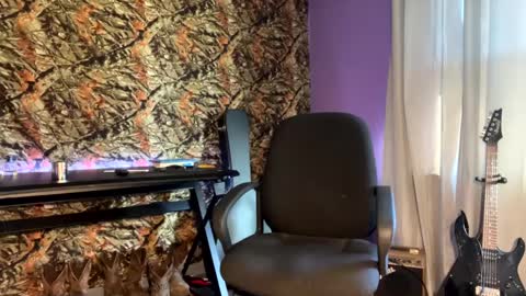 MrPirated online show from January 2025 10:05:01 PM