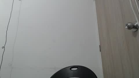 Snapshot of draco_boy2000 chatting on December 2025 09:12:02 PM draco_boy2000 online show from December 2025 09:12:02 PM