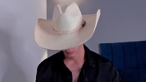 drake_carter1 online show from October 2025 01:42:02 AM