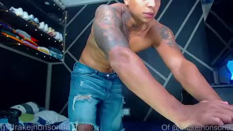 Snapshot of drake_jhonson08 chatting on June 2026 05:06:02 AM Drake online show from June 2026 05:06:02 AM
