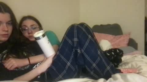 Snapshot of dream1girl_ chatting on January 2025 08:29:01 AM ur dream girl online show from January 2025 08:29:01 AM