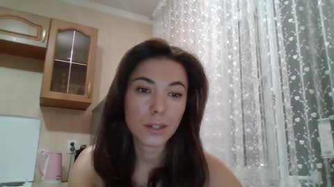dream_petal_ online show from April 2026 02:58:02 PM