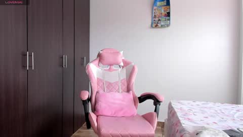 Snapshot of dream_team4 chatting on March 2026 07:05:01 PM dream team online show from March 2026 07:05:01 PM