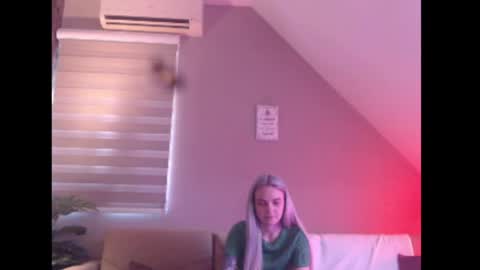 A girl online show from March 2026 08:30:02 AM