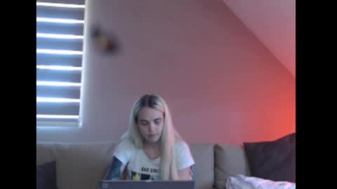 A girl online show from July 2026 10:21:02 AM