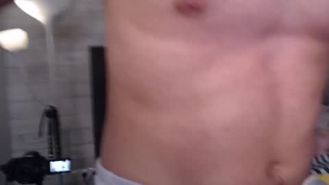 Olivia and Max online show from January 2026 09:46:02 AM