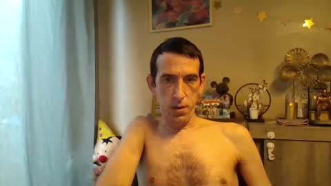 Snapshot of dreamguy38 chatting on October 2025 07:31:02 AM dreamguy38 online show from October 2025 07:31:02 AM