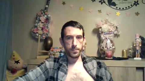 Snapshot of dreamguy38 chatting on November 2025 05:08:02 AM dreamguy38 online show from November 2025 05:08:02 AM