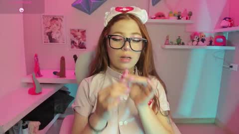 dreamleah_ online show from October 2025 04:01:02 AM