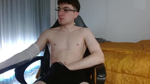 Snapshot of dreammicok chatting on April 2026 12:47:01 PM DreamBoy online show from April 2026 12:47:01 PM