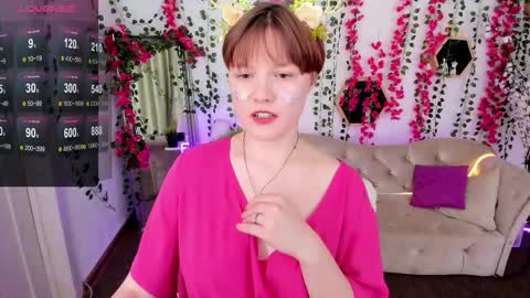 Luna online show from December 2025 09:21:02 PM