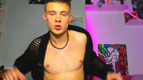 Snapshot of dreamyadam chatting on September 2025 08:02:01 PM Adam Dream online show from September 2025 08:02:01 PM