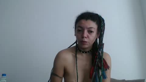 Snapshot of dreamylatina chatting on November 2025 02:17:01 PM DreamyLatina online show from November 2025 02:17:01 PM